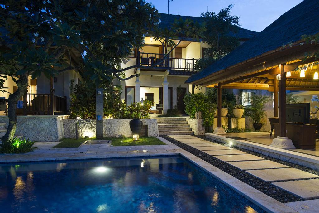 Villa Celagi Lembongan Exterior photo
